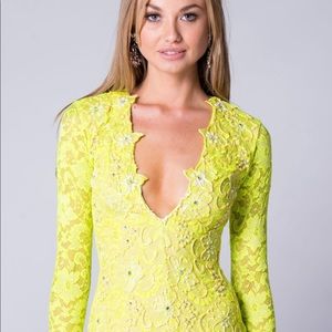 LIME ELI LACE DRESS*used white for attention* NWT